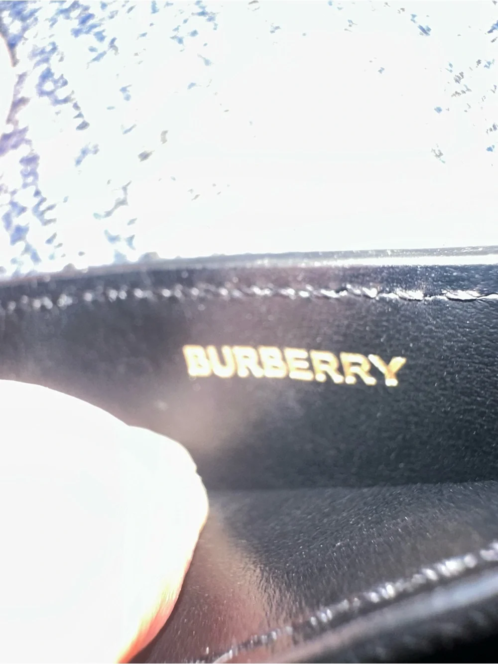 Burberry  Card Holder - Tan/Black/Red